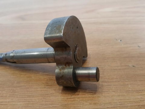 HOMELITE I625CD WAŁ KORBOWY