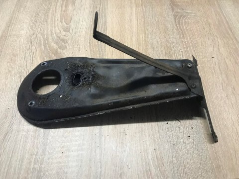 HOMELITE ST-100 TŁUMIK WYDECH MOCOWANIE UCHWYT