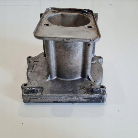 HOMELITE ST155 KARTER OBUDOWA SILNIKA KORPUS