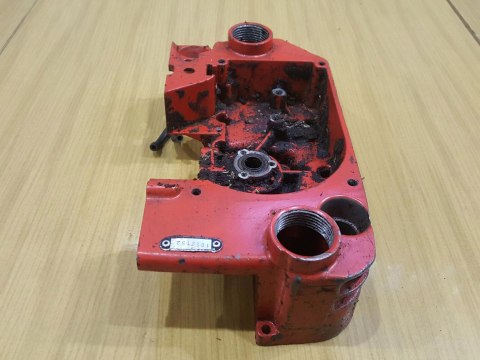 JONSERED 451 KARTER OBUDOWA SILNIKA POŁÓWKA KORPUS ORYG