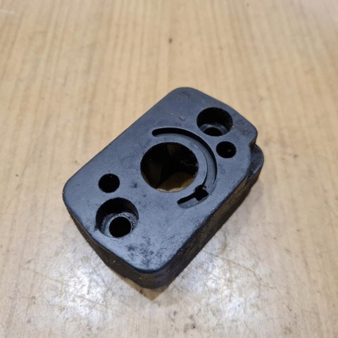 MCCULLOCH MD 320 AV KRÓCIEC PODSTAWA MOCOWANIE