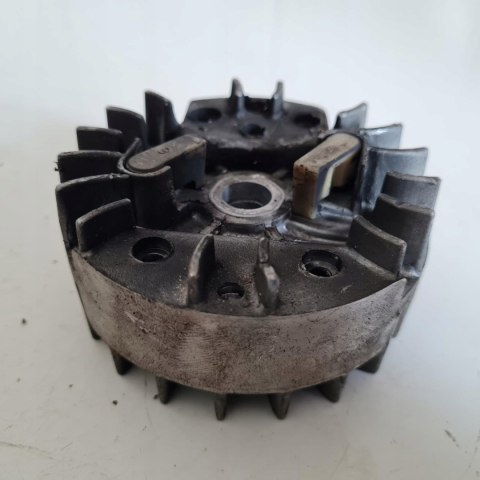 MCCULLOCH MD 320 AV MAGNETO KOŁO MAGNESOWE