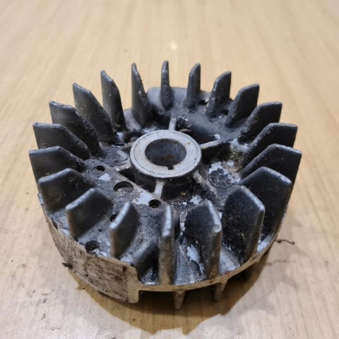 MCCULLOCH MD 320 AV MAGNETO KOŁO MAGNESOWE