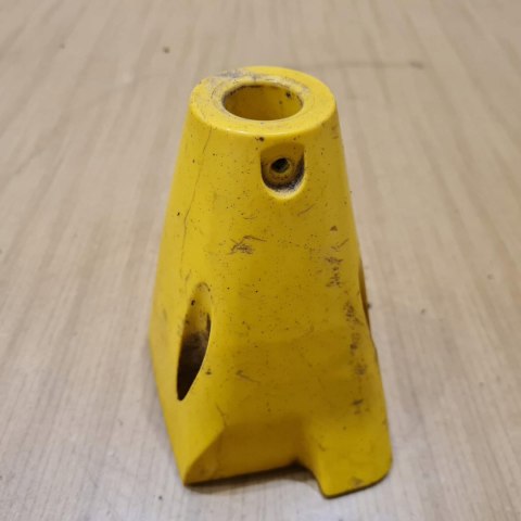 MCCULLOCH MD 320 AV OSŁONA OBUDOWA POKRYWA KORPUS