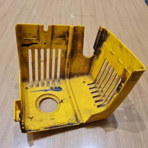 MCCULLOCH MD 320 AV OSŁONA OBUDOWA POKRYWA KORPUS