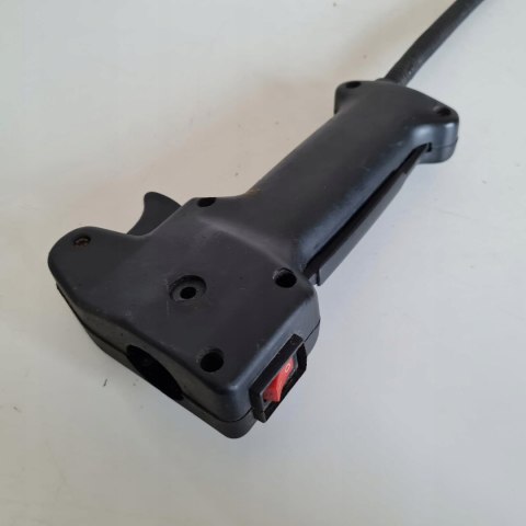 MCCULLOCH MD 320 AV RĄCZKA GAZU RĘKOJEŚĆ MANETKA UCHWYT