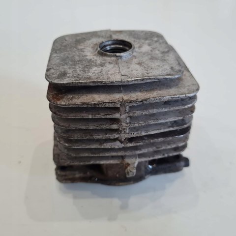 MCCULLOCH MD 330 AV CYLINDER TŁOK ORYGINAŁ KOMPLET