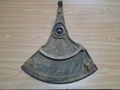 MCCULLOCH MD 330 AV GŁOWICA TNĄCA OSŁONA OBUDOWA