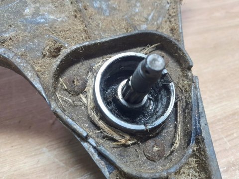 MCCULLOCH MD 330 AV GŁOWICA TNĄCA OSŁONA OBUDOWA