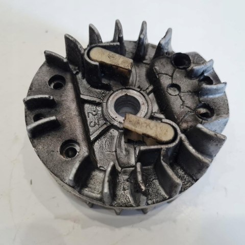 MCCULLOCH MD 330 AV MAGNETO KOŁO MAGNESOWE