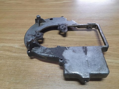 MCCULLOCH MD 330 AV OSŁONA OBUDOWA POKRYWA KORPUS