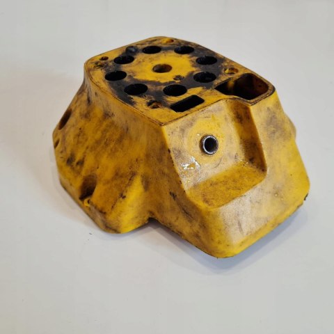 MCCULLOCH MD 330 AV OSŁONA OBUDOWA SZARPAKA STARTERA