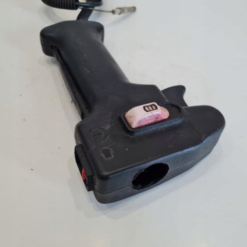 MCCULLOCH MD 330 AV RĄCZKA GAZU RĘKOJEŚĆ MANETKA UCHWYT