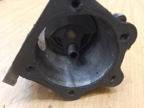 MCCULLOCH MD 330 AV WAŁ KORBOWY KARTER OBUDOWA