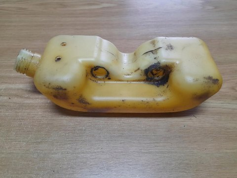 MCCULLOCH MD 330 AV ZBIORNIK PALIWA BAK