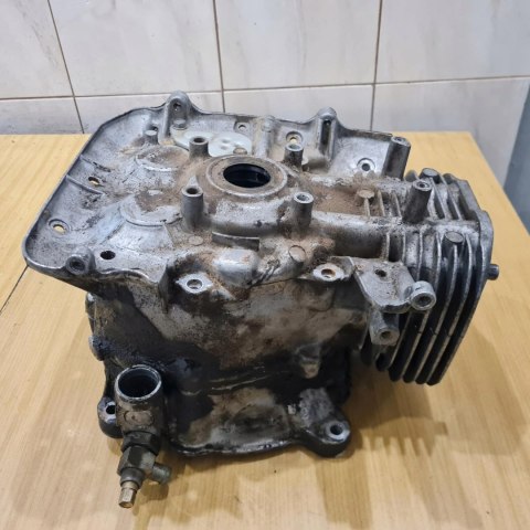 HONDA GXV 340 KARTER CYLINDER MISA MISKA OLEJU KORPUS KOMPLET