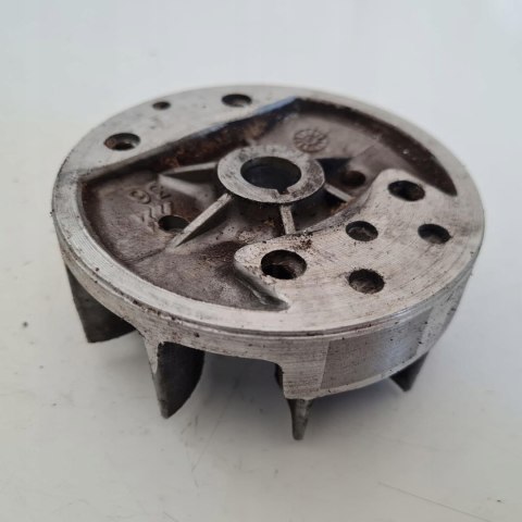 MCCULLOCH MINI MAC 833AV MAGNETO KOŁO MAGNESOWE