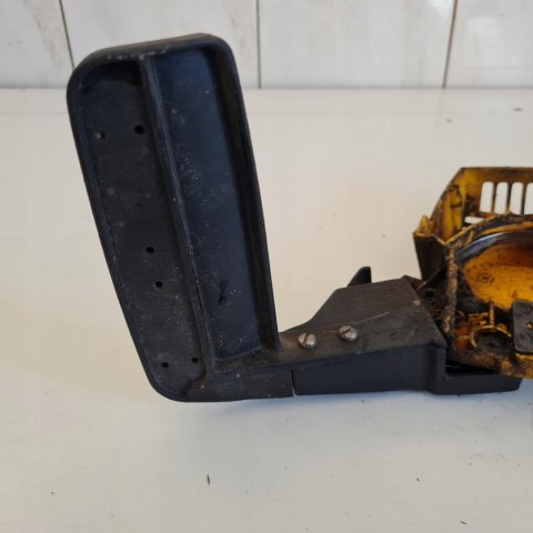 MCCULLOCH MINI MAC 833AV OSŁONA OBUDOWA DŹWIGNIA HAMULCA